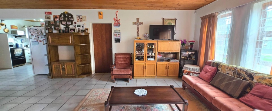 3 Bedroom Property for Sale in Franskraal Western Cape